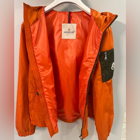 Moncler Enfant Logo Patch Zip Up Jacket with Hood - NWT. Size 12. - Picture 9 of 10